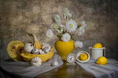 Cytryny, dalie, zbiory autorstwa Lydia Jacobs
