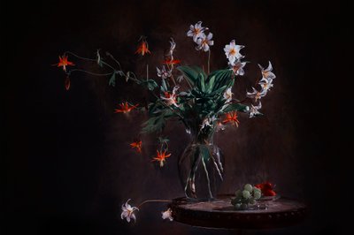 Nastrojowa martwa natura kwiatowa autorstwa Lydia Jacobs