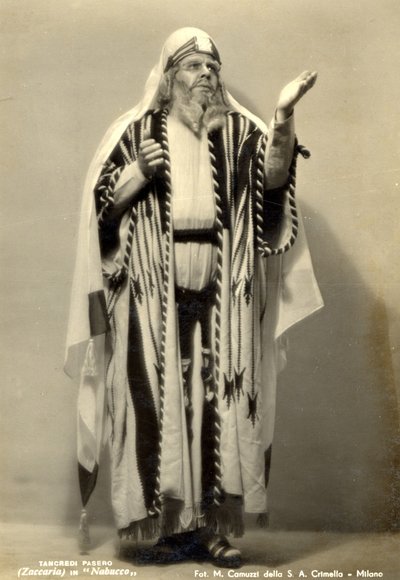 Tancredi Pasero jako Zaccaria w „Nabucco” Verdiego 1925 autorstwa M. Comuzzi