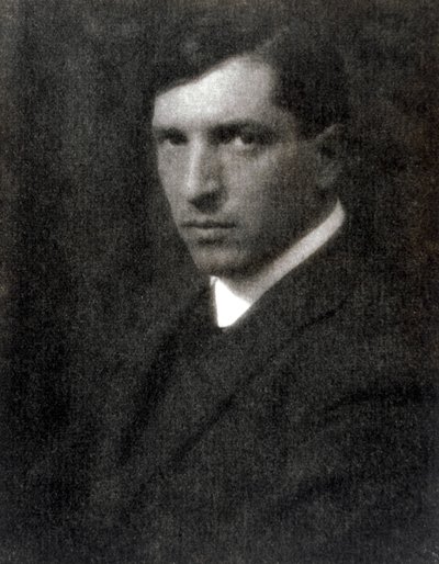 Półpostaciowy portret malarza Pietro Marussiga, 28/11/1923 (zdjęcie czarno-białe) autorstwa Mario Castagneri