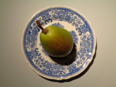 Porcelana Villeroy i Boch z gruszką autorstwa Martina Konitzky