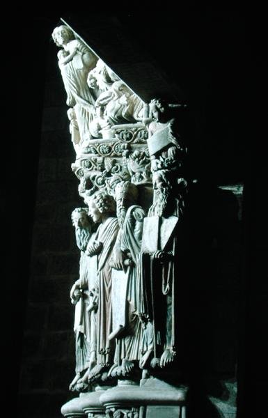 Fragment Portico de la Gloria z prorokami Starego Testamentu (kamień) autorstwa Master Mateo