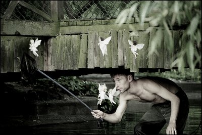 Łapanie wróżek 5 autorstwa Mat Collishaw