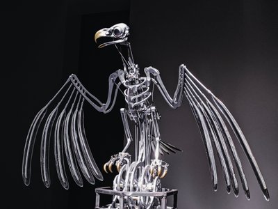 The Nerve Rack, 2019 (acetal, akryl, aluminium, mosiądz, obwody elektryczne, farba, PVC, żywica, serwomotory, stal) autorstwa Mat Collishaw