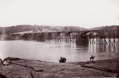 Most na rzece Tennessee w Chattanooga, ca. 1864. autorstwa Mathew Brady