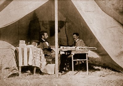 Ostatni wywiad między prezydentem Lincolnem a generałem McClellanem w Antietam, 1862 r autorstwa Mathew B. Brady