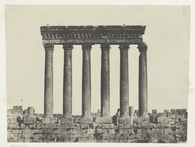Baalbeck (Heliopolis), kolumnada Świątyni Słońca; Syria autorstwa Maxime Du Camp