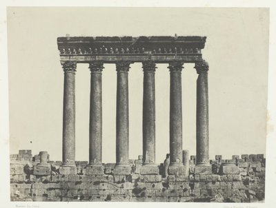 Baalbeck Heliopolis, Kolumnada Świątyni Słońca, Syria, 184951, wydrukowany 1852. autorstwa Maxime Du Camp