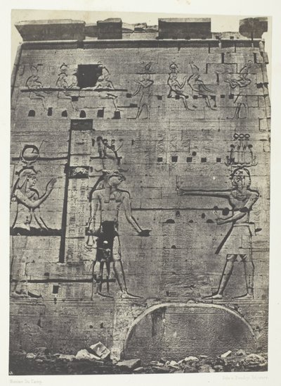 Wielka Świątynia Izydy w Filoe, Drugi Pylon; Nubia, płyta 74 z albumu "Egypte, Nubie, Palestine et Syrie" (1852) autorstwa Maxime Du Camp