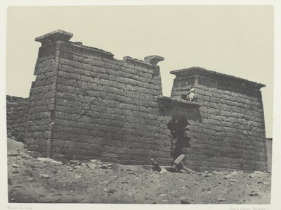 Hémi-Spéos De Séboua, Pylons; Nubia, płyta 98 z albumu "Egypte, Nubie, Palestine et Syrie" (1852) autorstwa Maxime Du Camp