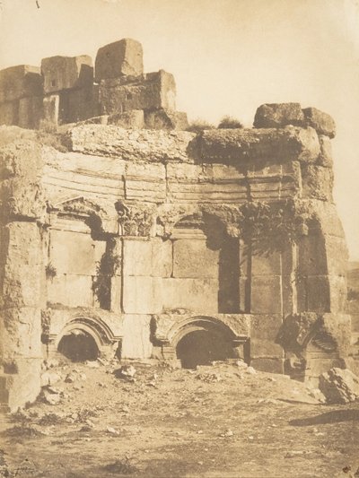 Hemicycle of the Temple klauzura, Baâlbek, 15 września 1850. autorstwa Maxime Du Camp
