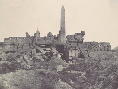 Teby. Pałac w Karnaku. Granitowe Sanktuarium i Sala Hypostyle, 1850. autorstwa Maxime Du Camp