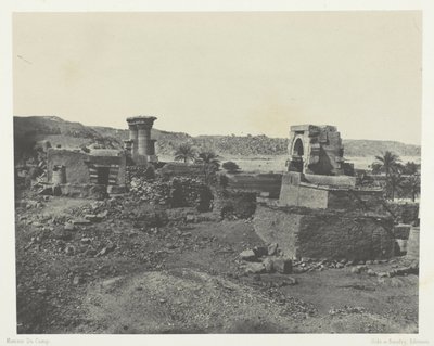 Wioska i świątynia na wyspie Beghé, na zachód od Filoe; Nubia, płyta 81 z albumu "Egypte, Nubie, Palestine et Syrie" (1852) autorstwa Maxime Du Camp