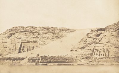 Ogólny widok Speos of Phré i Athor w Abousemblil, wzięty z wyspy, 29 marca 1850. autorstwa Maxime Du Camp
