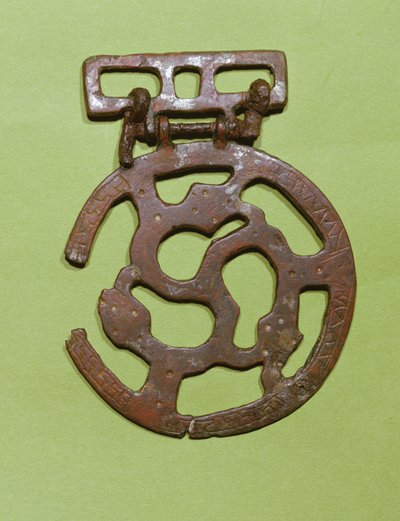 Ozdoba paska znaleziona w Saint-Denis we Francji (metal) autorstwa Merovingian