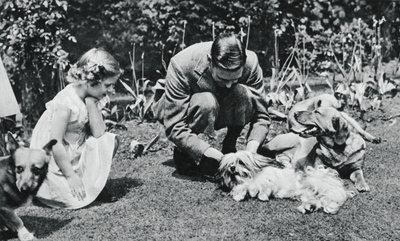 Król Jerzy VI i księżniczka Małgorzata Róża, 1937. autorstwa Michael Chance
