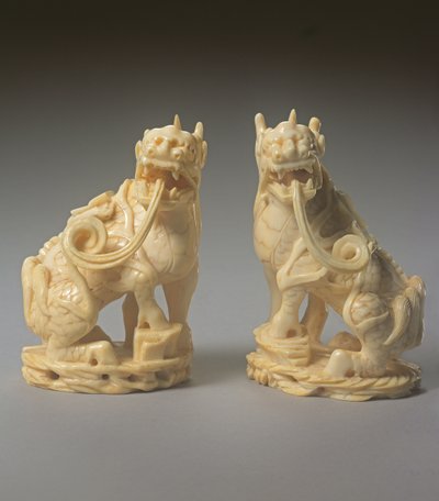 Para rzeźbionych Qilin (patrz także 272190) autorstwa Ming Dynasty Chinese School