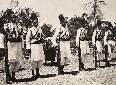 „Budowanie imperium” w epoce faszystowskiej: wierni, 09.05.1936 (zdjęcie czarno-białe) autorstwa Modestino Baldinetti