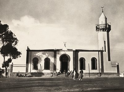 „Budowanie imperium” w epoce faszystowskiej: meczet w Asmarze, 09.05.1936 (zdjęcie czarno-białe) autorstwa Modestino Baldinetti