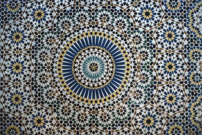 Kasbah of Thamiel glaoui, płytki zellij, detal (ceramika) autorstwa Moroccan School