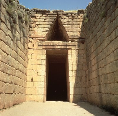 Skarbiec Atreusa, ok. 1300 pne autorstwa Mycenaean