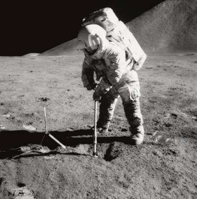Apollo 15 - NASA, 1971. autorstwa NASA Images