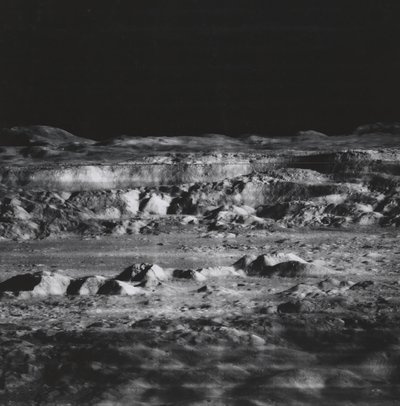 Zbliżenie na krater Kopernik, 24434. autorstwa NASA Images