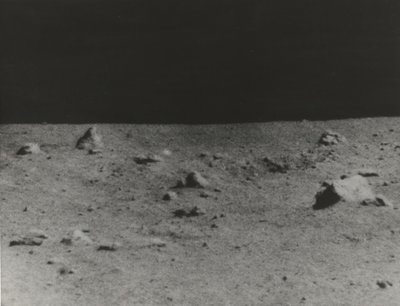 [Powierzchnia Księżyca sfotografowana przez Surveyor V], 1967. autorstwa NASA Images