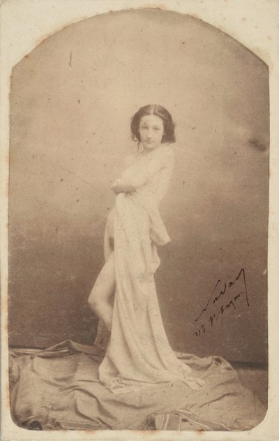 [Draped Stojący Akt], 1856-59. autorstwa Nadar