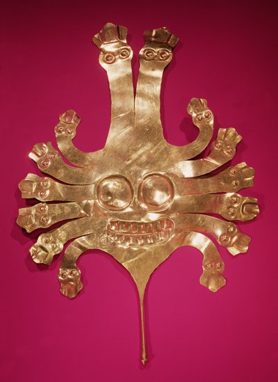Głowa Meduzy z Peru (złoto) autorstwa Nazca Culture