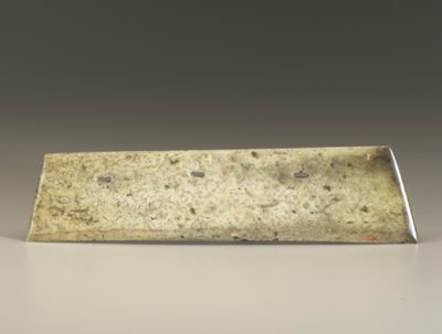 Dłuto rozwidlone (zhang), kultura Qijia, ok. 2500-2000 pne (nefryt) autorstwa Neolithic Period Chinese School