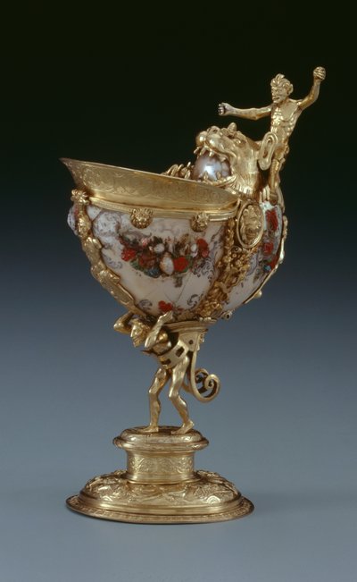 Filiżanka Nautilus, ok. 1560 (srebro pozłacane, Nautilus i malowana masa perłowa) autorstwa Netherlandish School