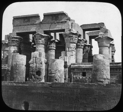 Świątynia Kom Ombo, Egipt, ok. 1890 r. autorstwa Newton and Co