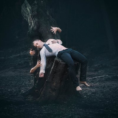 Surrealistyczny sen w lesie autorstwa Nuno Araujo