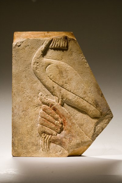 Płaskorzeźba ptaka Akh (wapień) autorstwa Old Kingdom Egyptian