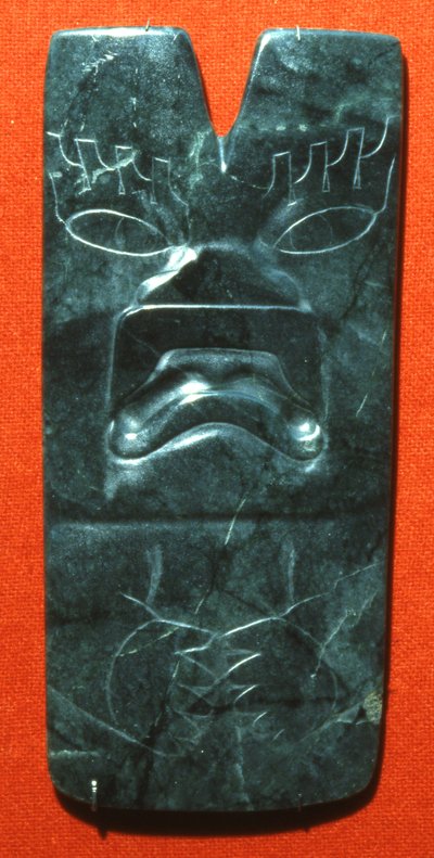 Hacha z twarzą jaguara, okres preklasyczny (nefryt) autorstwa Olmec