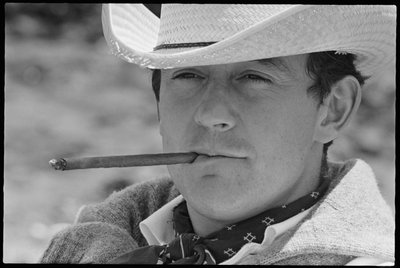 Louis Malle na planie „Viva Maria” autorstwa Orlando Suero