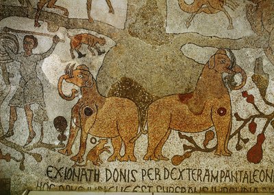 Dwa słonie u korzeni Drzewa Życia z (mozaika) autorstwa Pantaleone Pantaleone