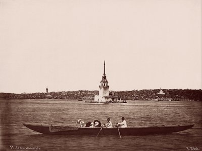 Obszary mieszkalne Kız Kulesi, Galata i Fındıklı autorstwa Pascal Sébah
