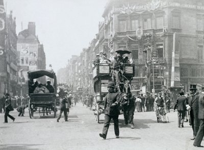 Ludgate Circus, Londyn, przygotowany na Diamentowy Jubileusz Królowej Wiktorii, 1897 autorstwa Paul Martin