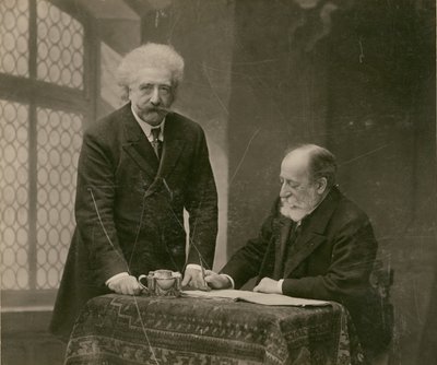 [Dwóch mężczyzn we wnętrzu, prawdopodobnie René Thorel i Hollman]. autorstwa Paul Nadar
