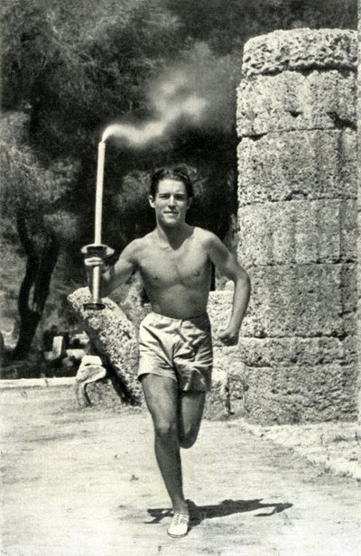 Konstantin Kondylis pierwszym zniczem olimpijskim na igrzyskach w Berlinie autorstwa Paul Wolff