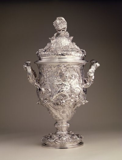 Kubek i pokrywka z dwoma uchwytami, 1742-43 autorstwa Paul de Lamerie