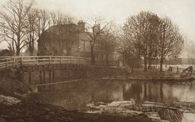 Gospoda promowa, Tottenham autorstwa Peter Henry Emerson