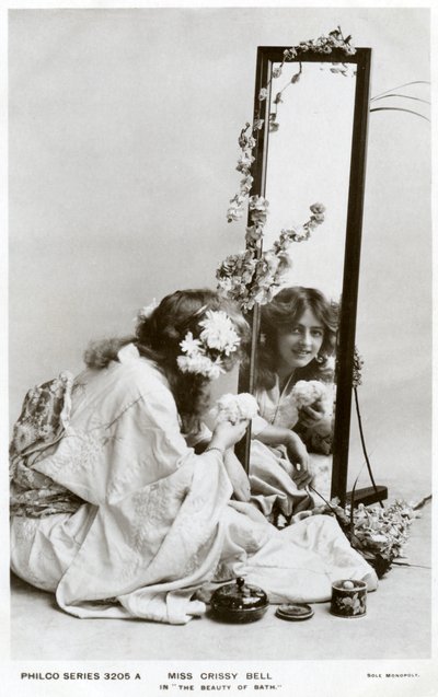 Crissy Bell, brytyjska aktorka, ok. 1900. autorstwa Philco Publishing Company