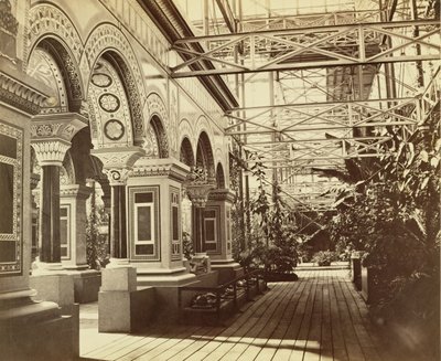 Sydenham: Crystal Palace, wejście do Dworu Bizantyjskiego, 1854 r. autorstwa Philip Henry Delamotte