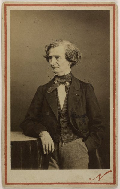 Portret kompozytora Hectora Berlioza 1803-1869, ok. 1860. autorstwa Photo studio Nadar.