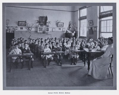 Niemowlę szkoła publiczna, Sydney (czarno-białe zdjęcie) autorstwa Photographer Australian