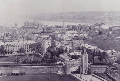 Kanada: Miasto Quebec (zdjęcie czarno-białe) autorstwa Photographer Canadian