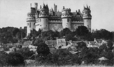 Pocztówka zamku, Pierrefonds, ok. 1900 (czarno-białe zdjęcie) autorstwa Photographer French